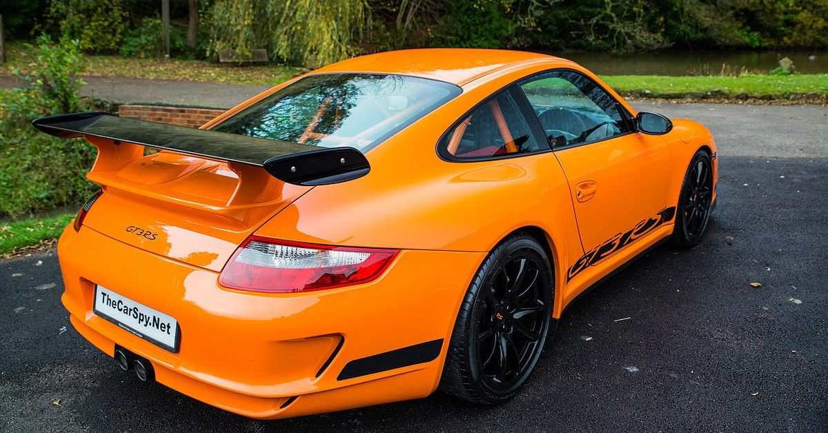 Orange Porsche 911 977 GT3 RS