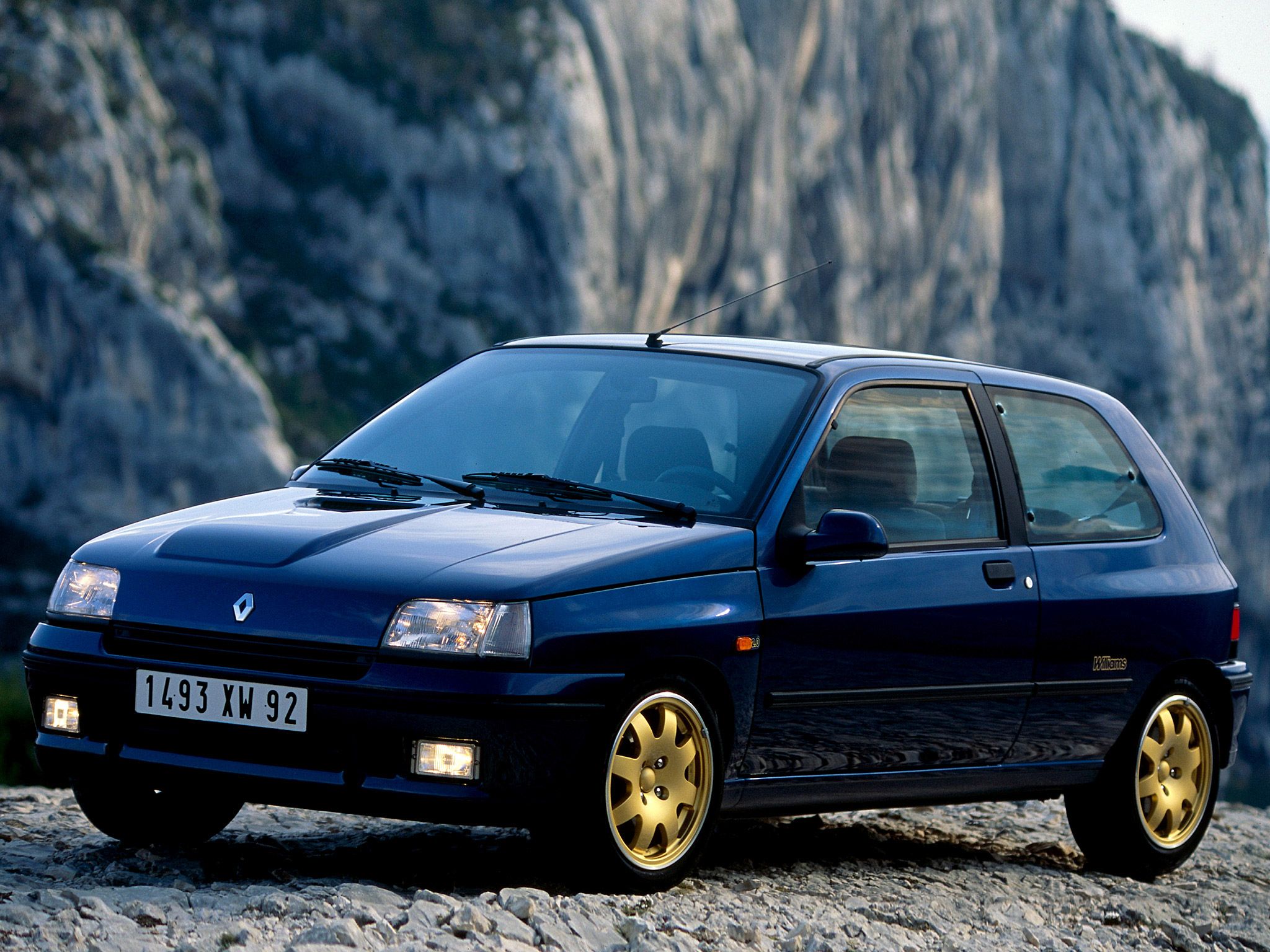 1993-Renault-Clio-Williams-003-1536