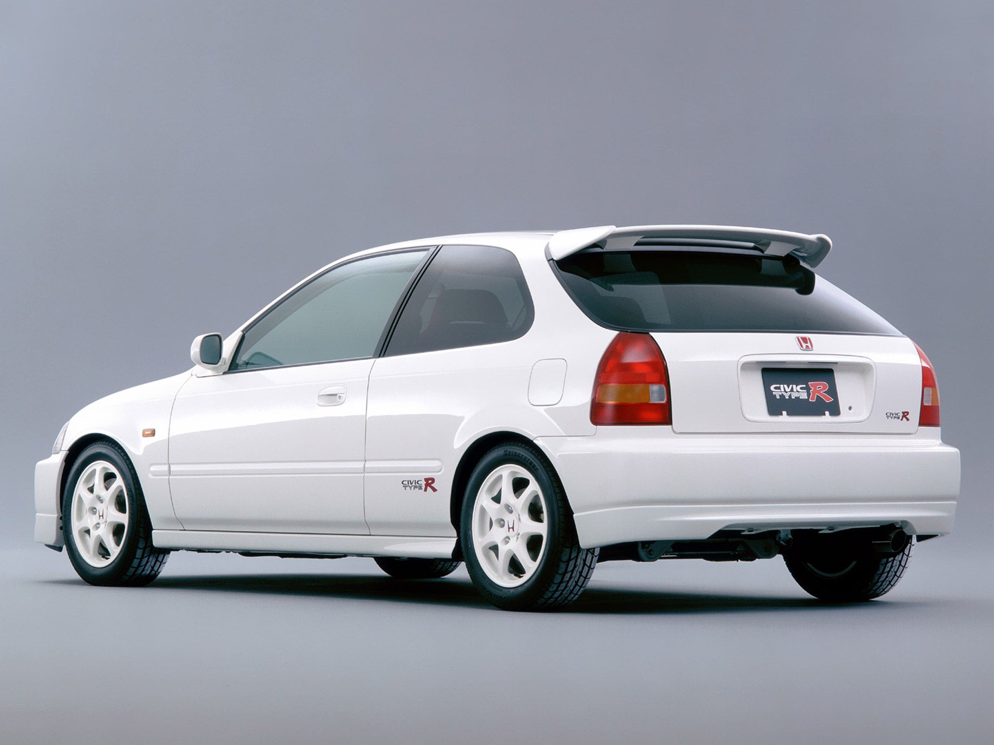 1997-Honda-Civic-Type-R-002-1536