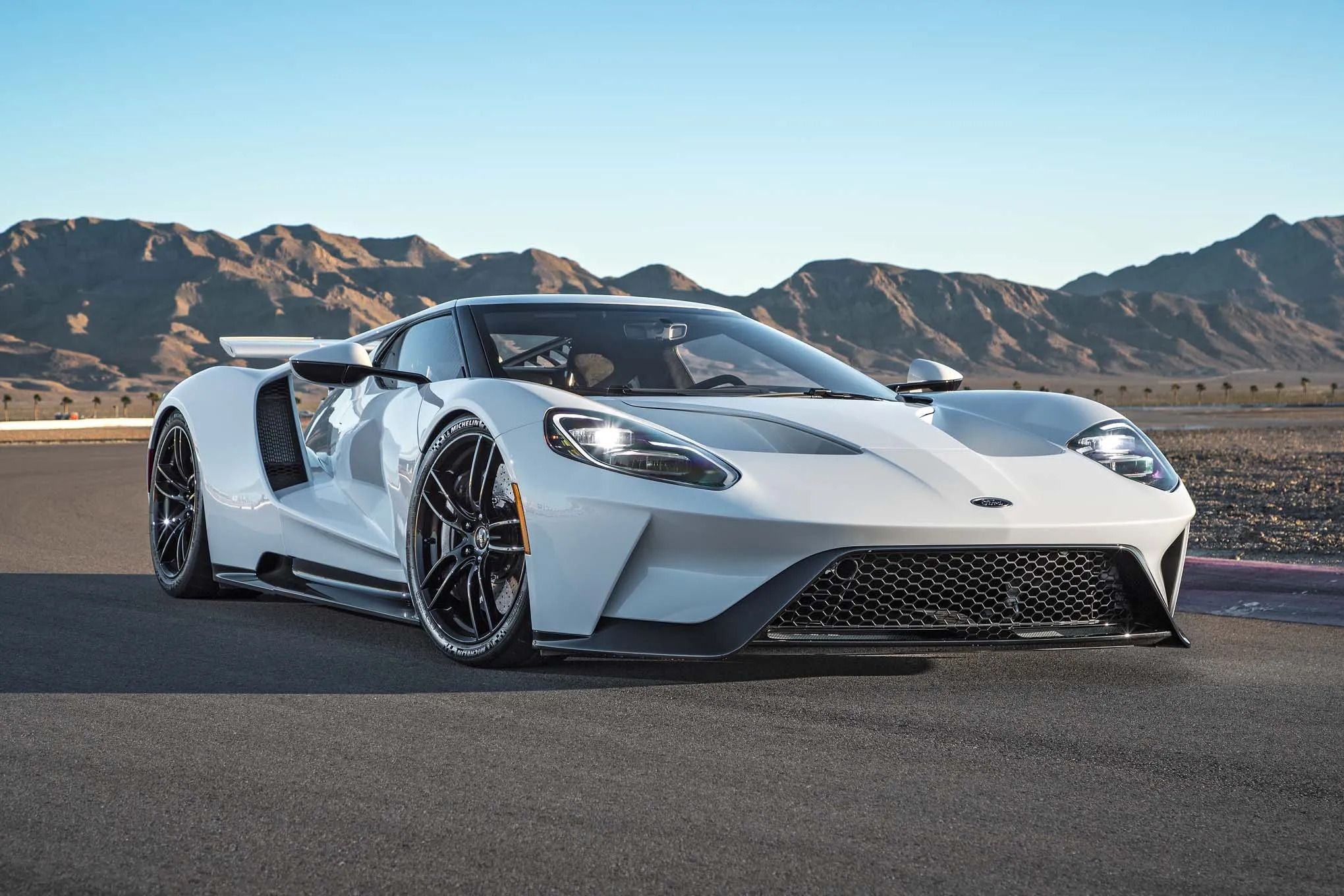 2017-Ford-GT