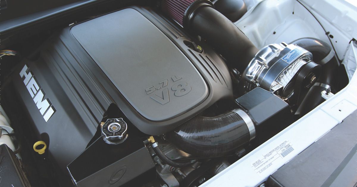 2020 Dodge Charger RT 5.7-Liter V8 Engine