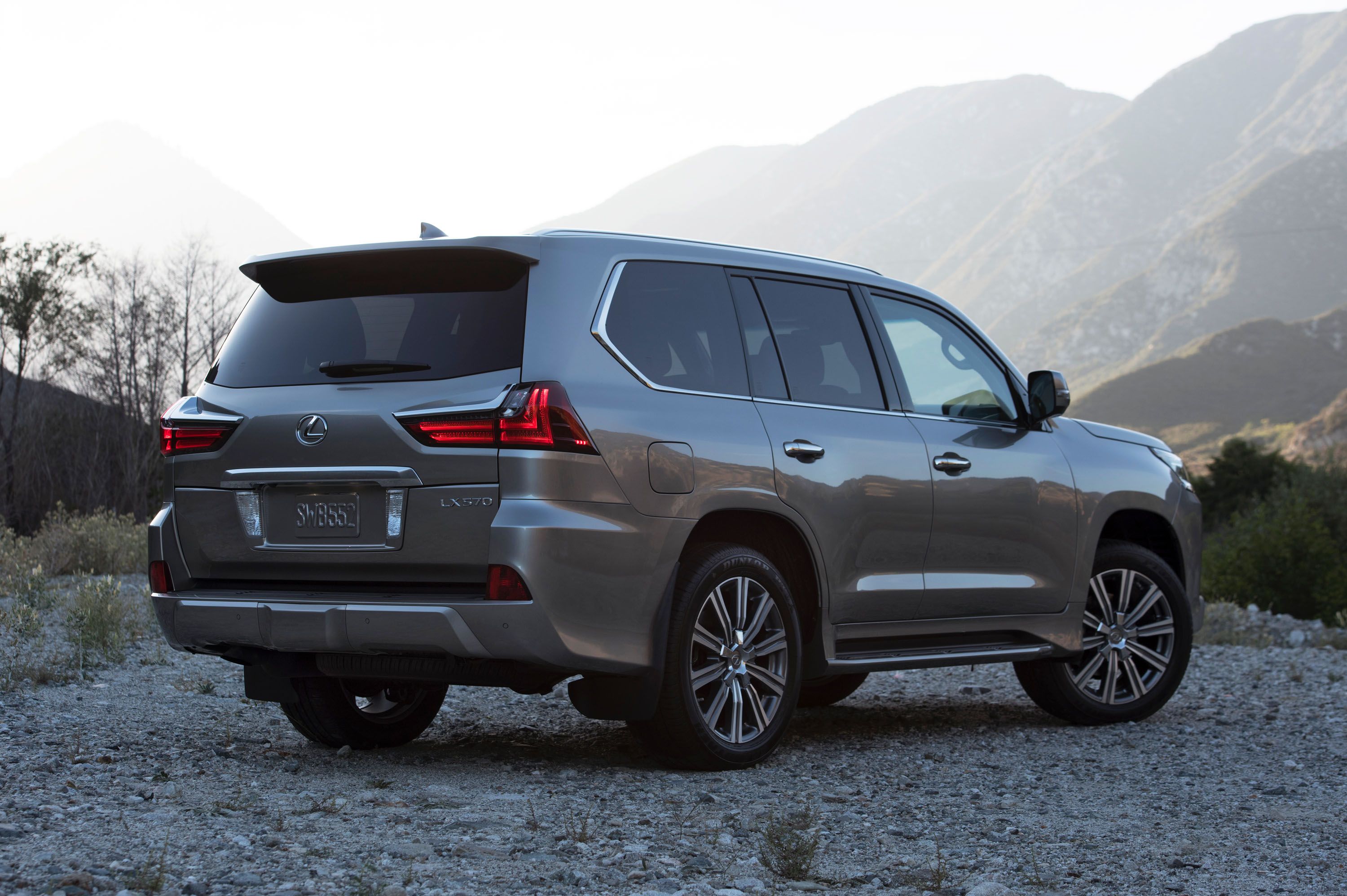 Here's What We Love About The Lexus LX 570