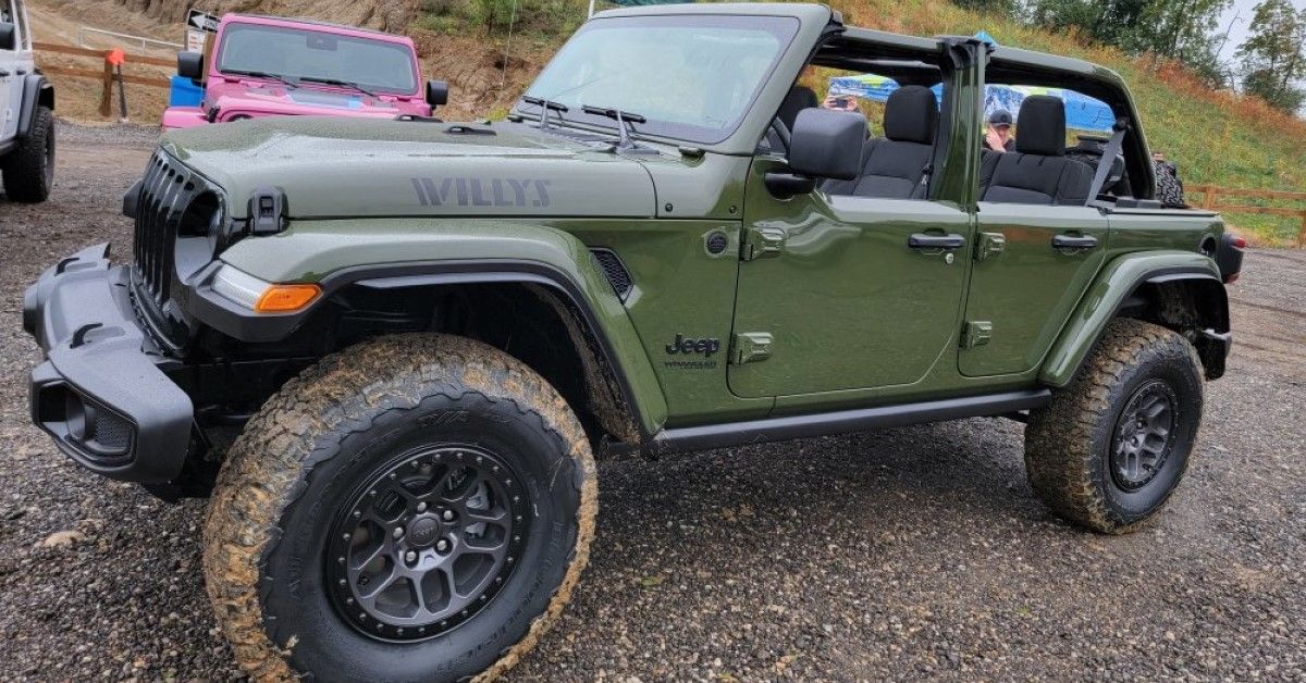 2022 Jeep Wrangler Willys With Xtreme Recon Package side profile close-up view