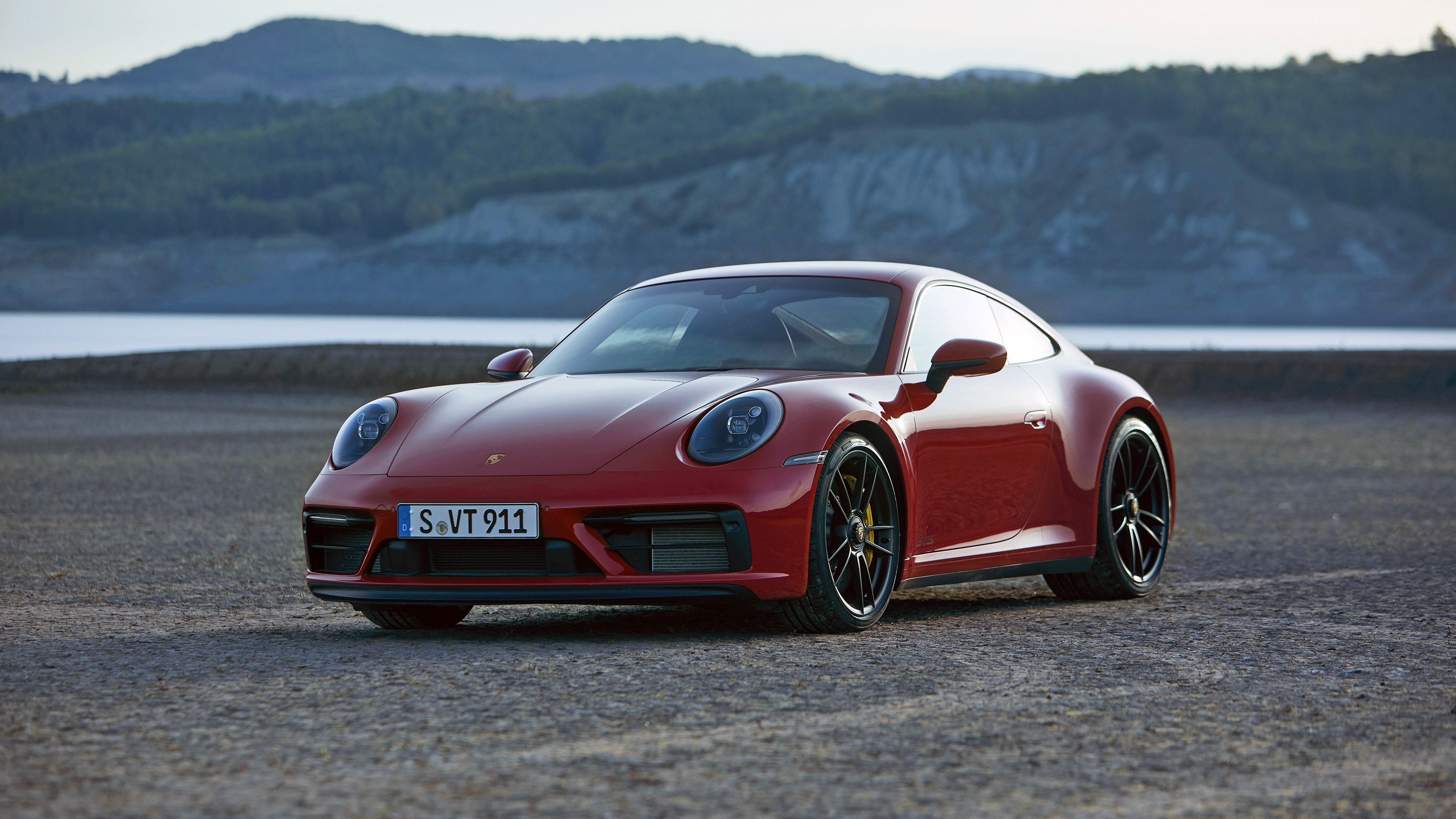 2022-Porsche-911-Carrera-GTS-001-2160