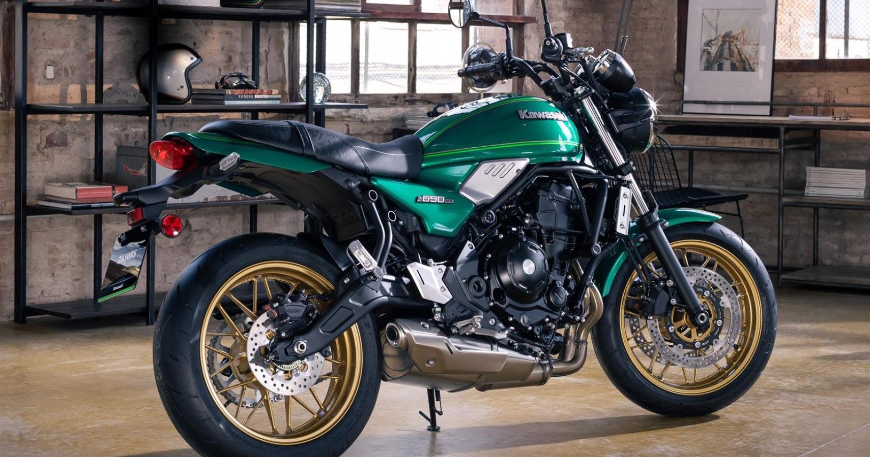 2022 Kawasaki Z650RS iconic ducktail design view
