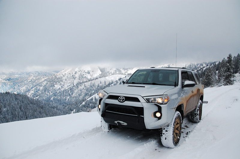 4runner in the snow silver grey mountain mud stain tire lift 2015 2016 2017 2018 trd pro