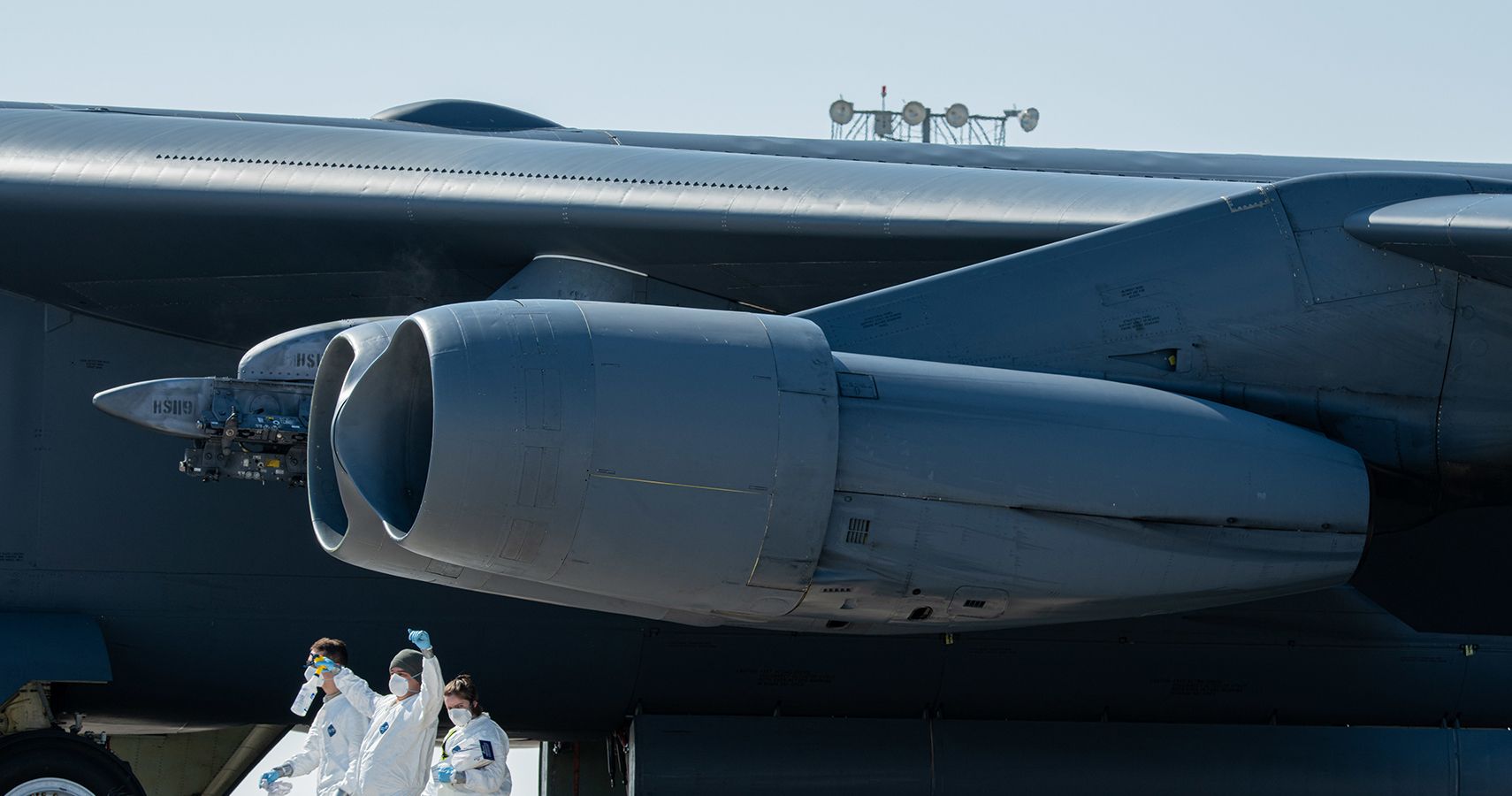 Rolls-Royce Wins US Air Force Contract For B-52 Commercial Engine ...