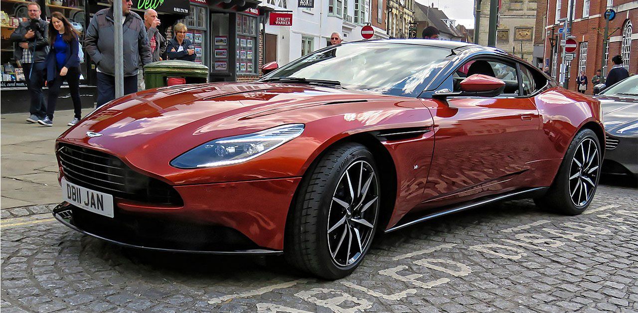 Featured image_2016 Aston Martin V12