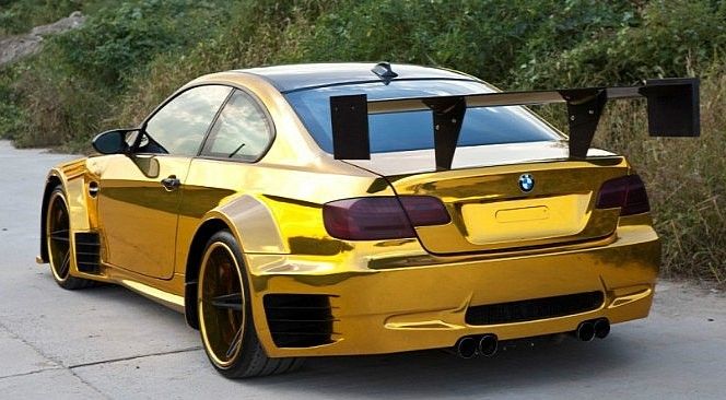 Gold-Wrap-E92-BMW-M3-2-1