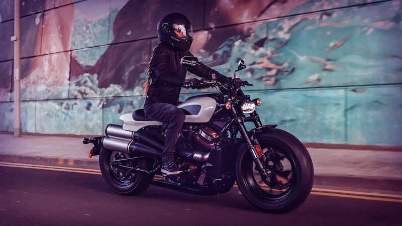 Harley Davidson Sportster S 2021 rider