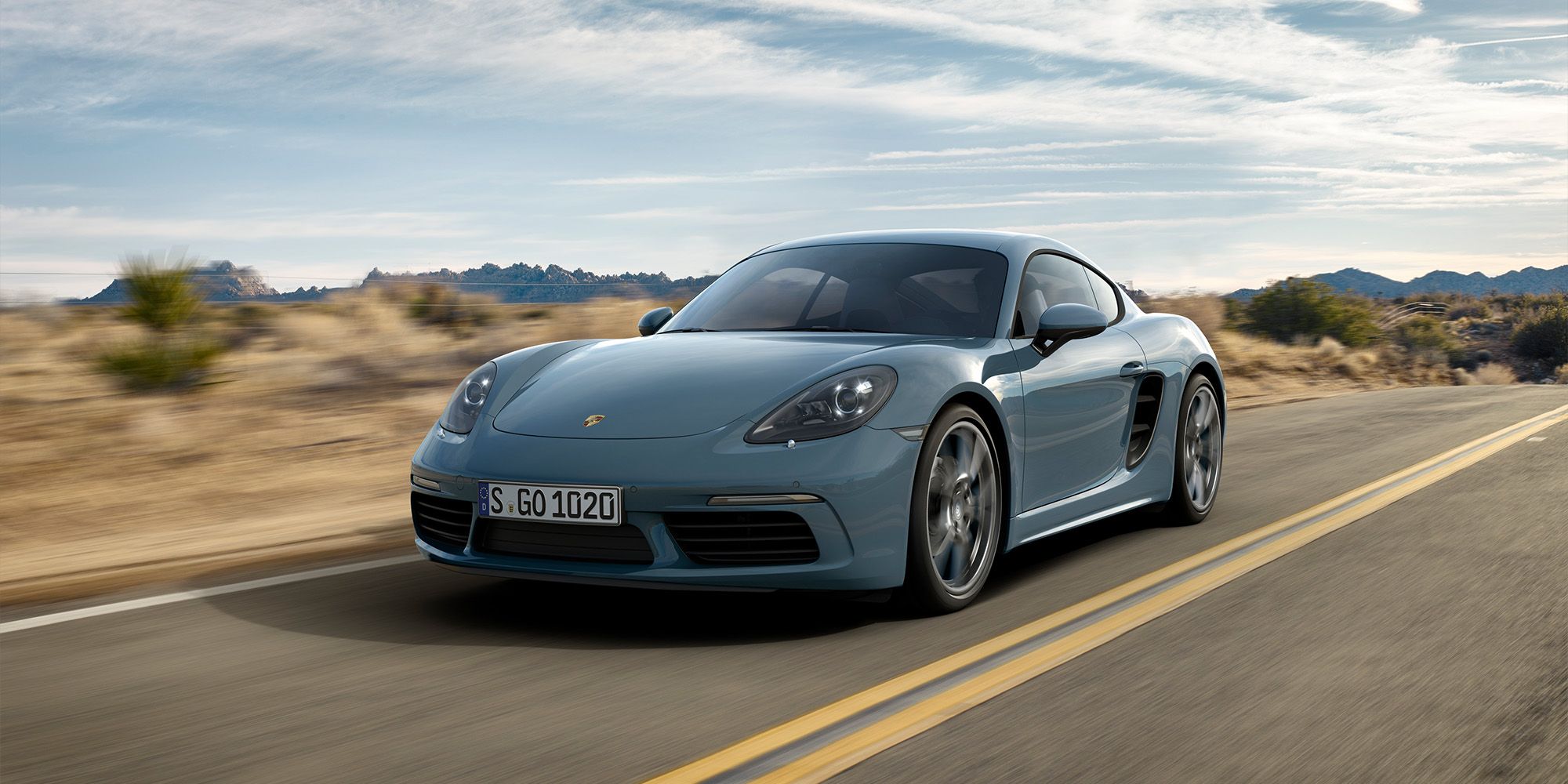 The front of the 718 Cayman on the move