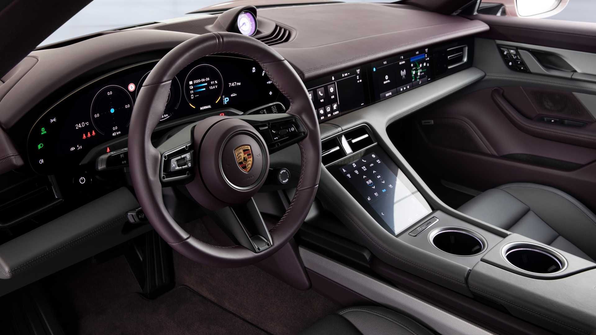 Porsche Taycan interior 