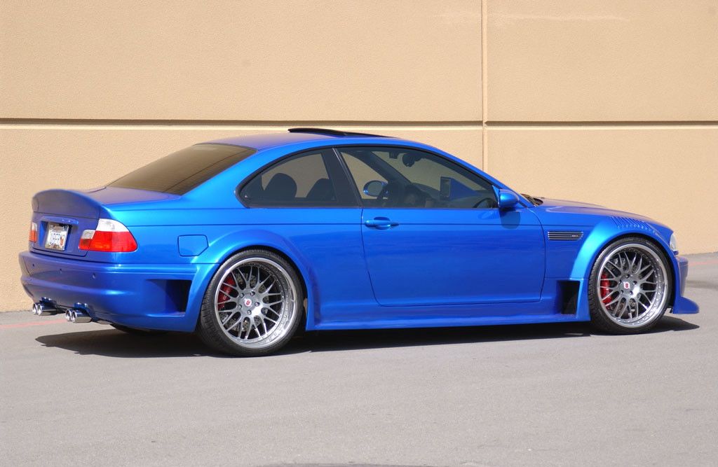 Blue BMW M3 GTR