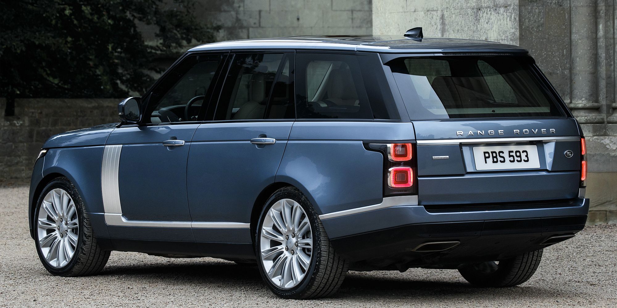 Here's Why Land Rover Makes The Best SUVs Right Now