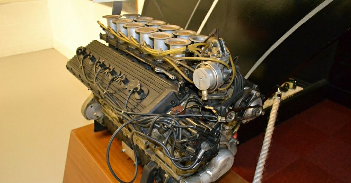 V12 Engine