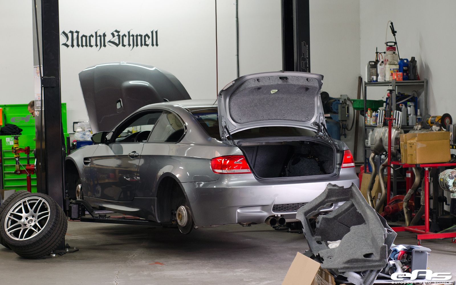 space-grey-bmw-e92-m3-climbs-on-kw-suspension_2-1