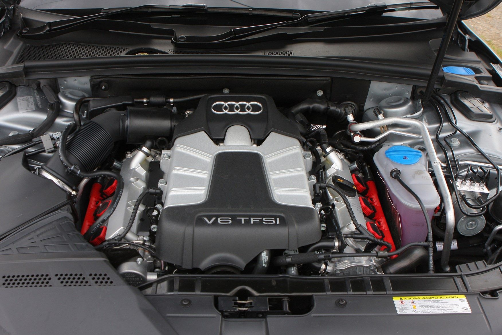 Audi v6
