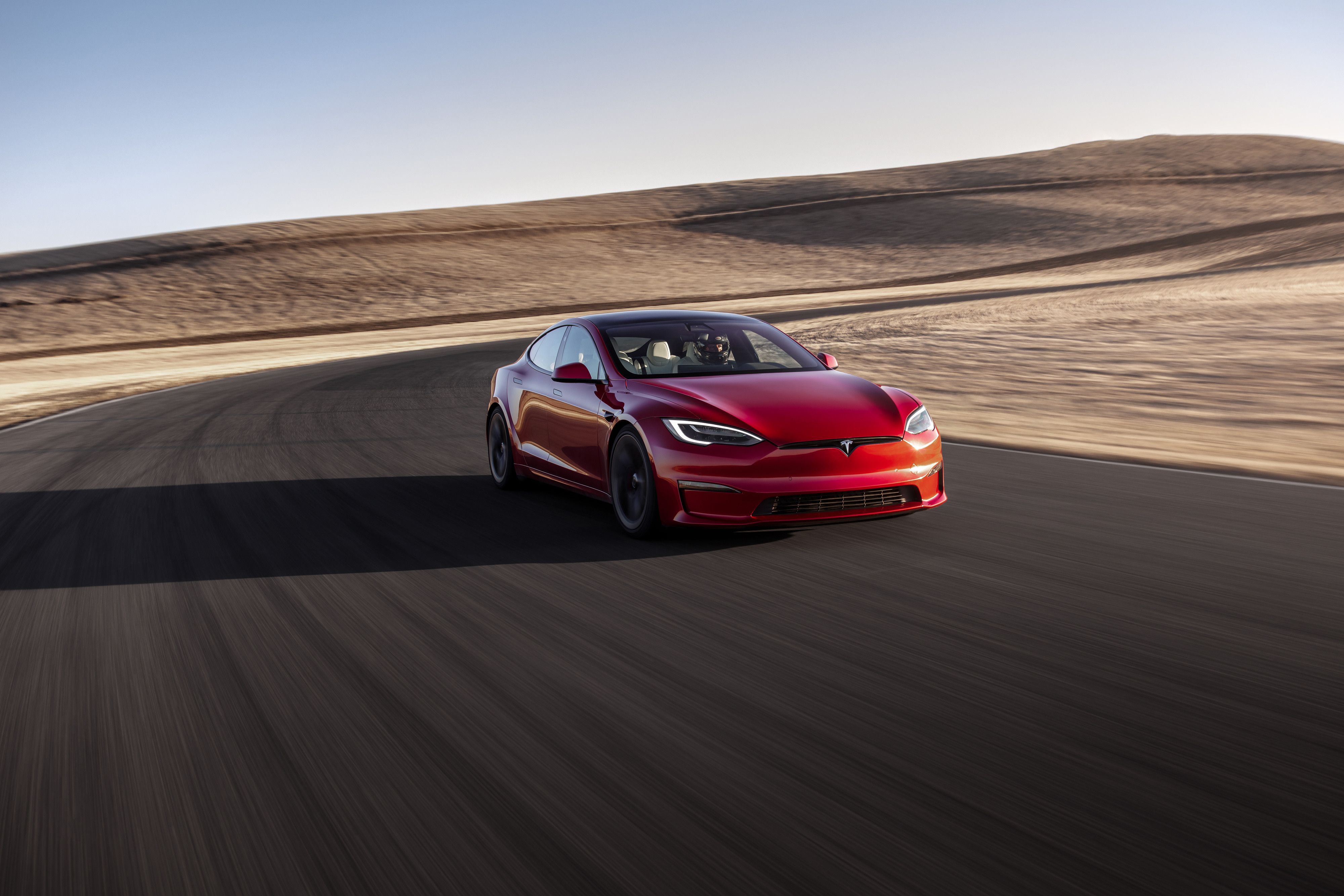 Tesla Model S Plaid Dynamic 