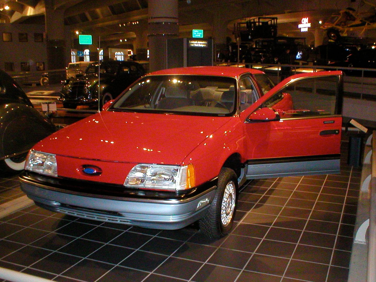 1986 Ford Taurus LX 