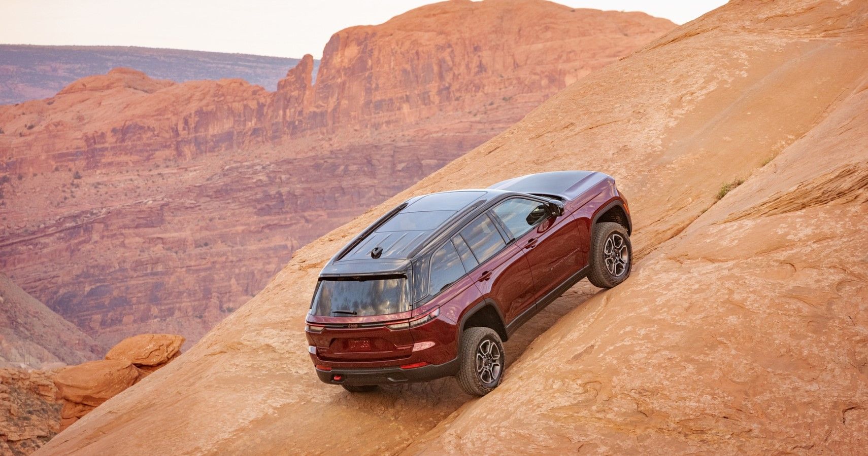 2022 Jeep Grand Cherokee Trailhawk showing its off-roading appeal