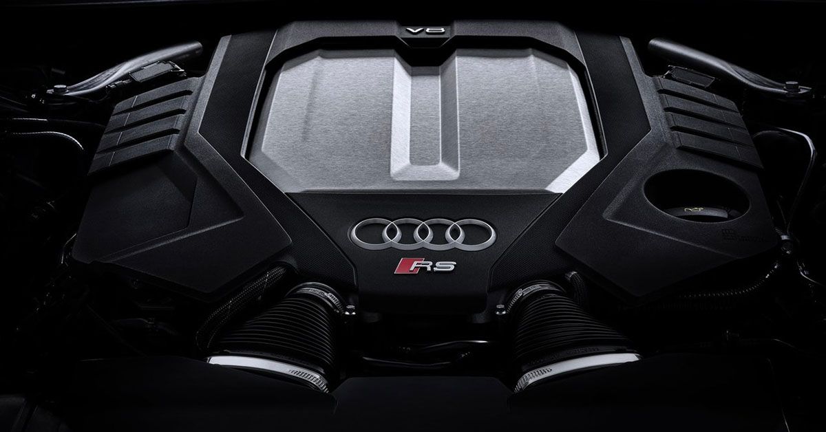 2021 Audi RS6 Avant Engine