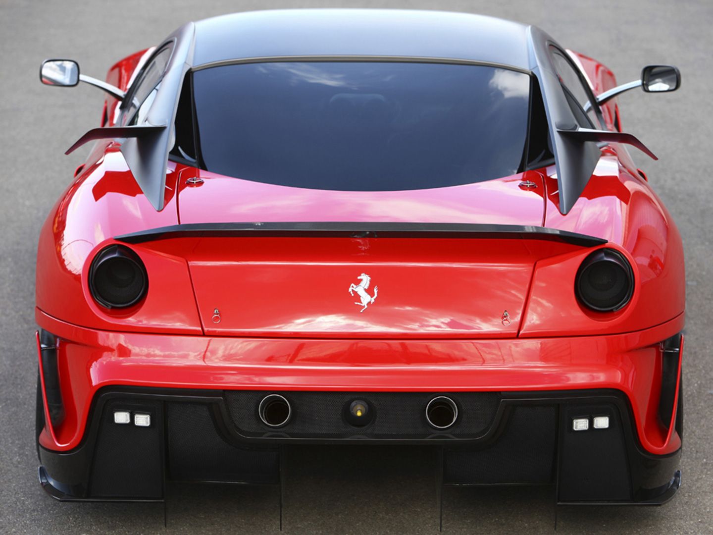 A picture of the Ferrari 599XX.