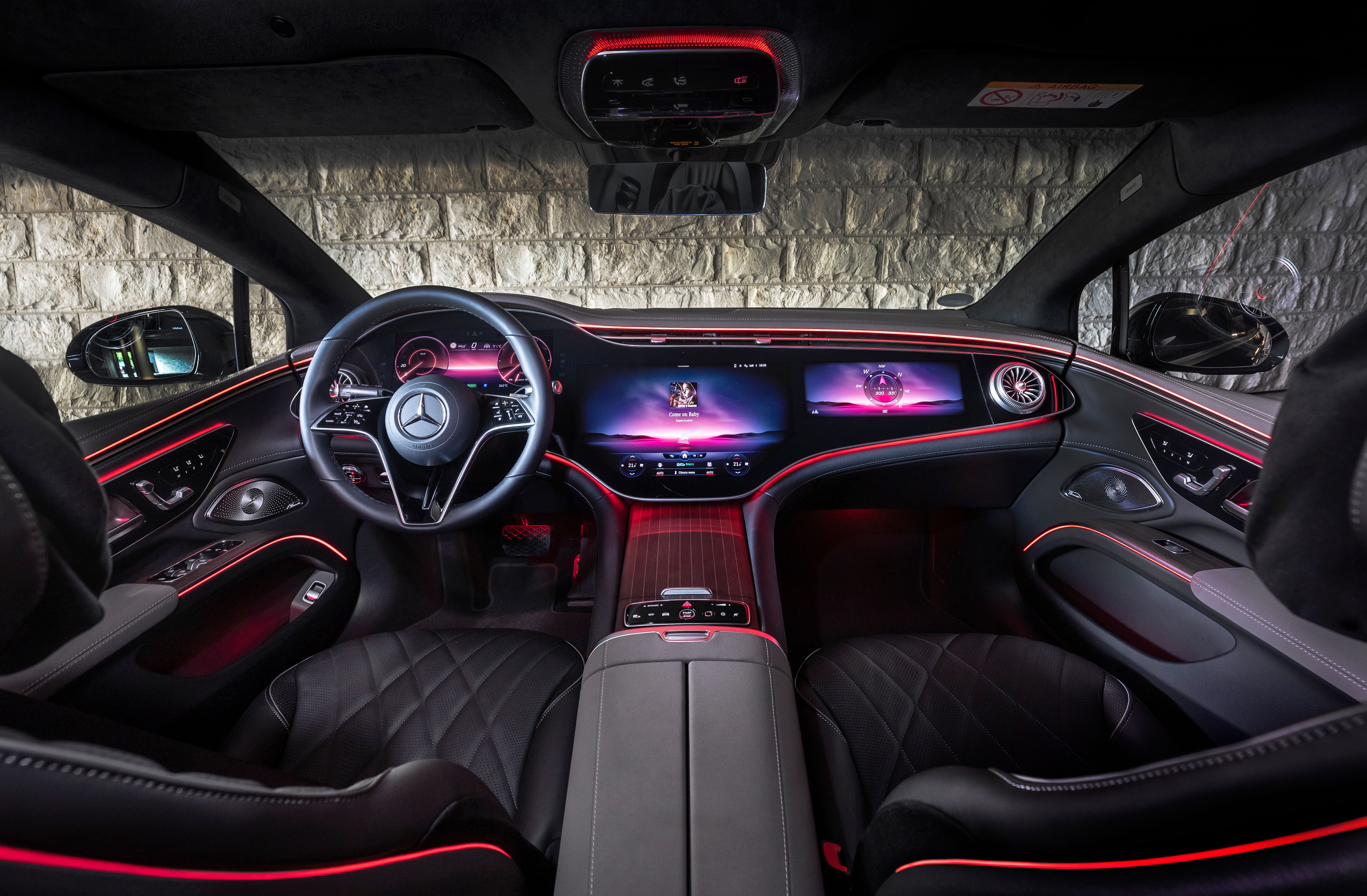 2022 Mercedes-Benz EQS Hyperscreen Interior cabin