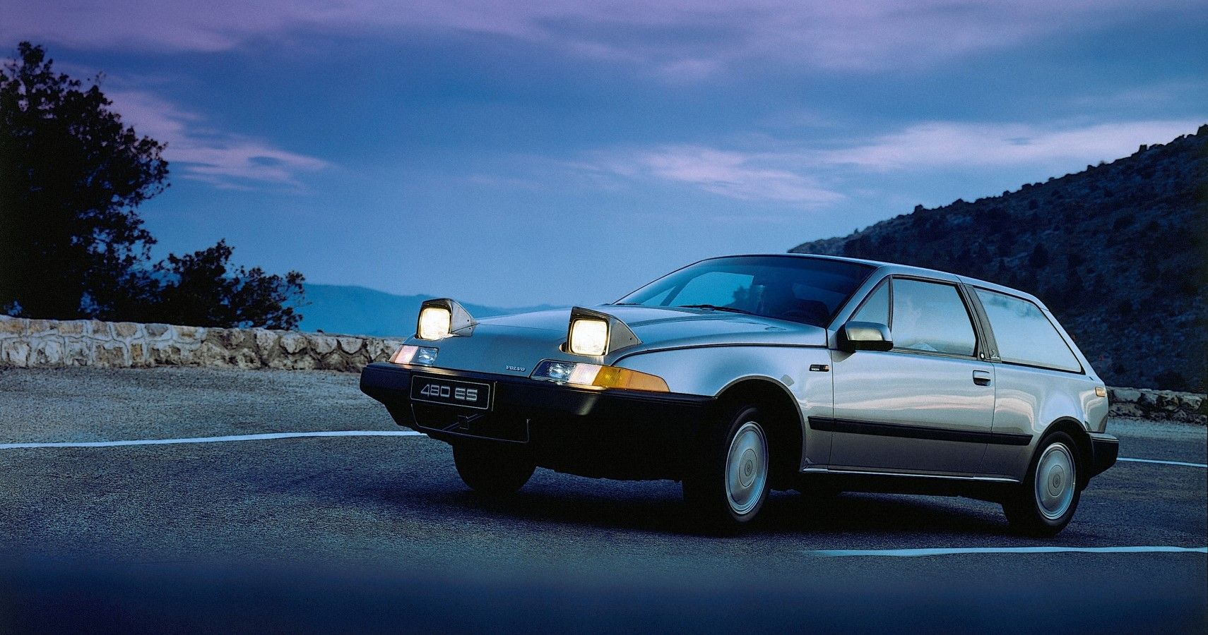 Volvo 480 was a weird car from the Swedes