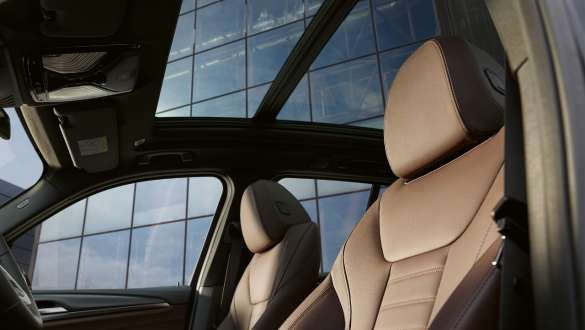 BMW iX3 Panoramic Sunroof