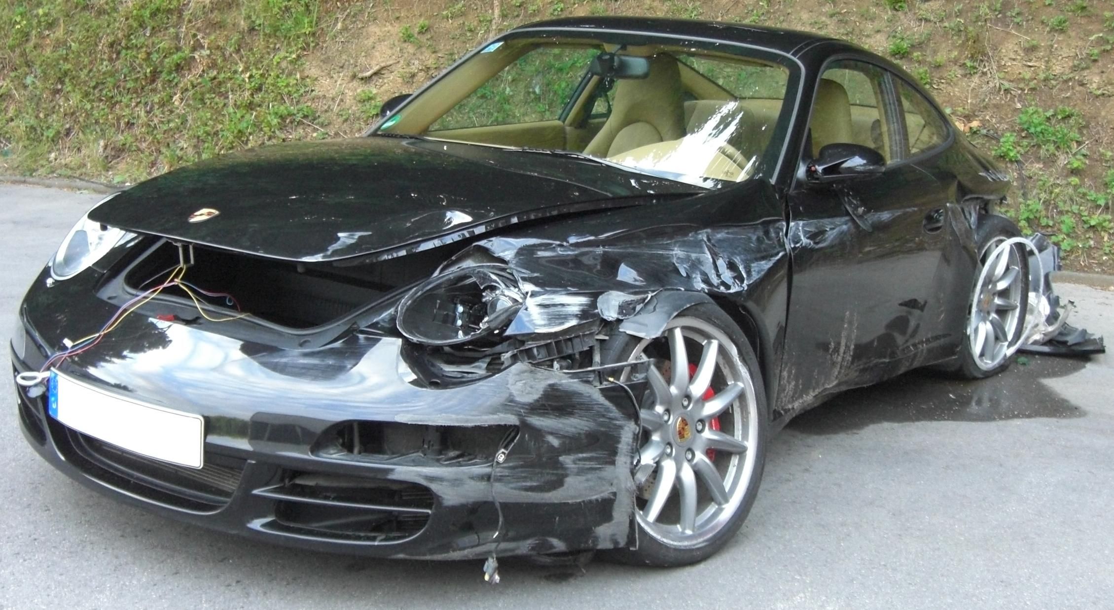 Porsche 911 Crashed