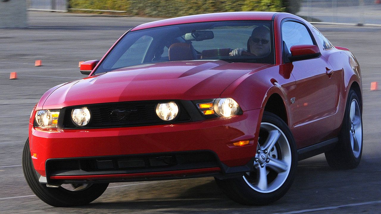 Ford-Mustang-2010