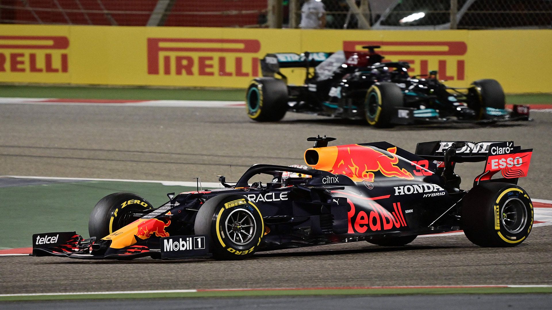 Max Verstappen Leads Lewis Hamilton - 2021 Bahrain Grand Prix