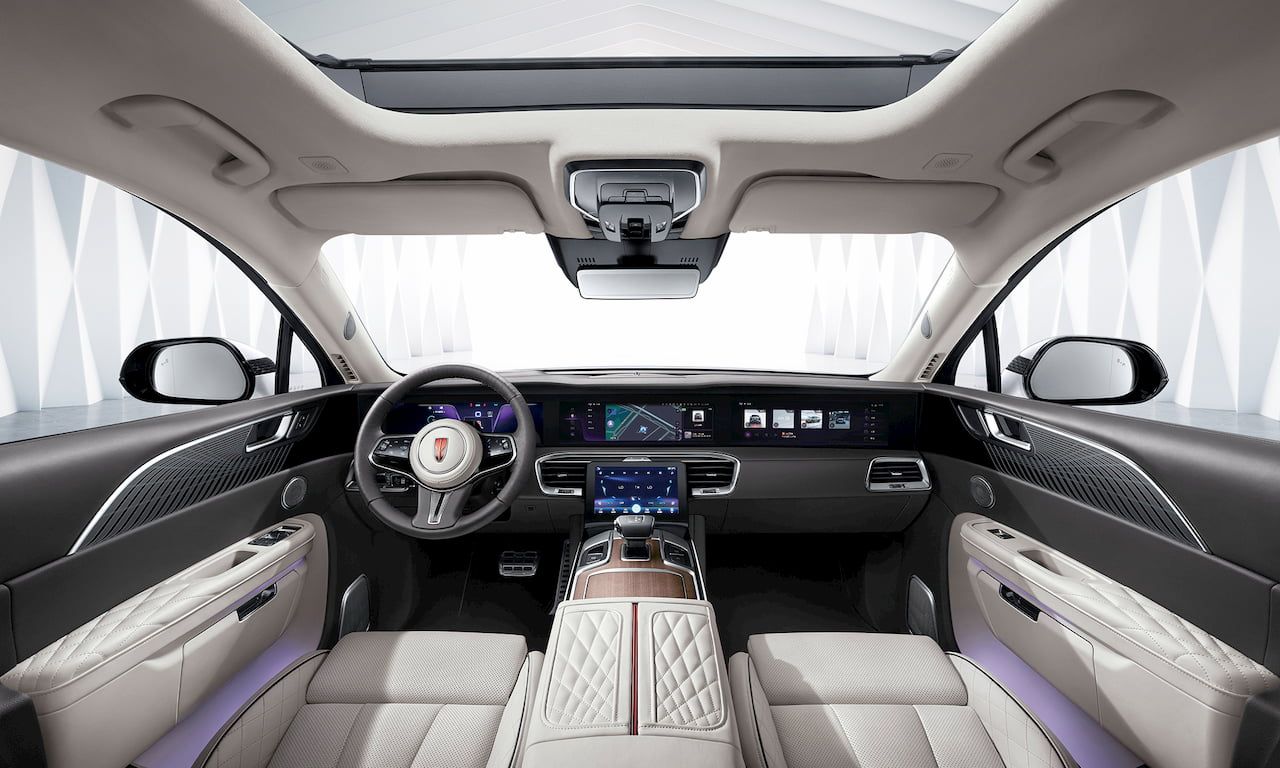 Hongqi E-HS9 Luxury Electric SUV's Interior
