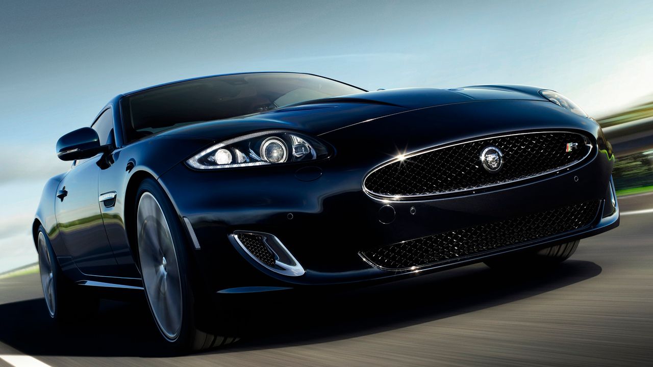 Jaguar XKR Front