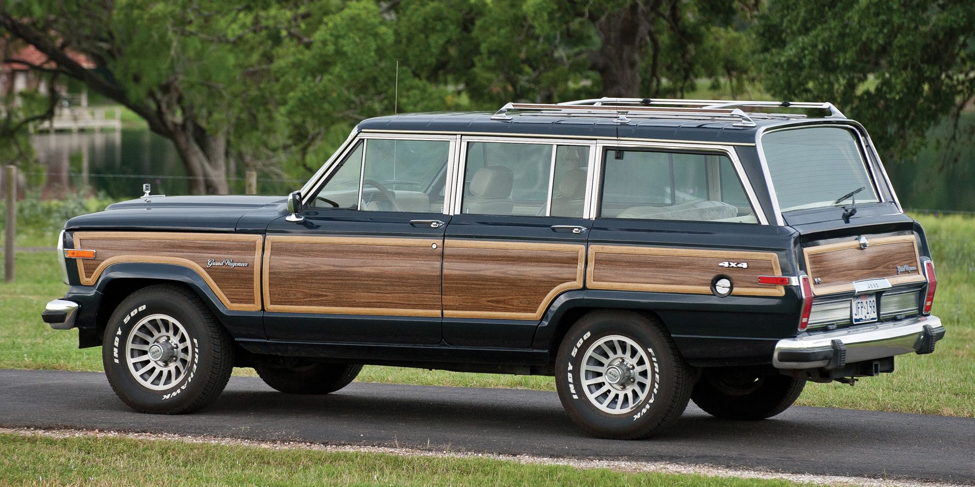 10 Cool Classic SUVs We'd Love To Take For A Spin