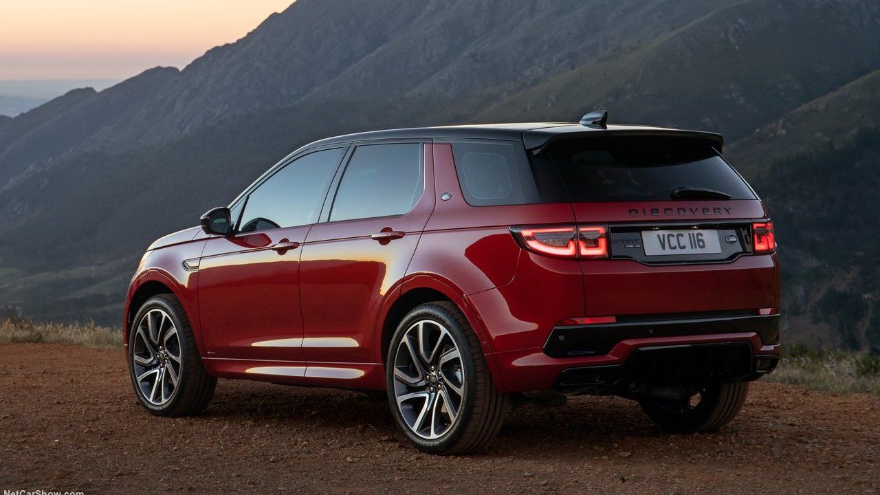 Land_Rover-Discovery_Sport-2020 Rear
