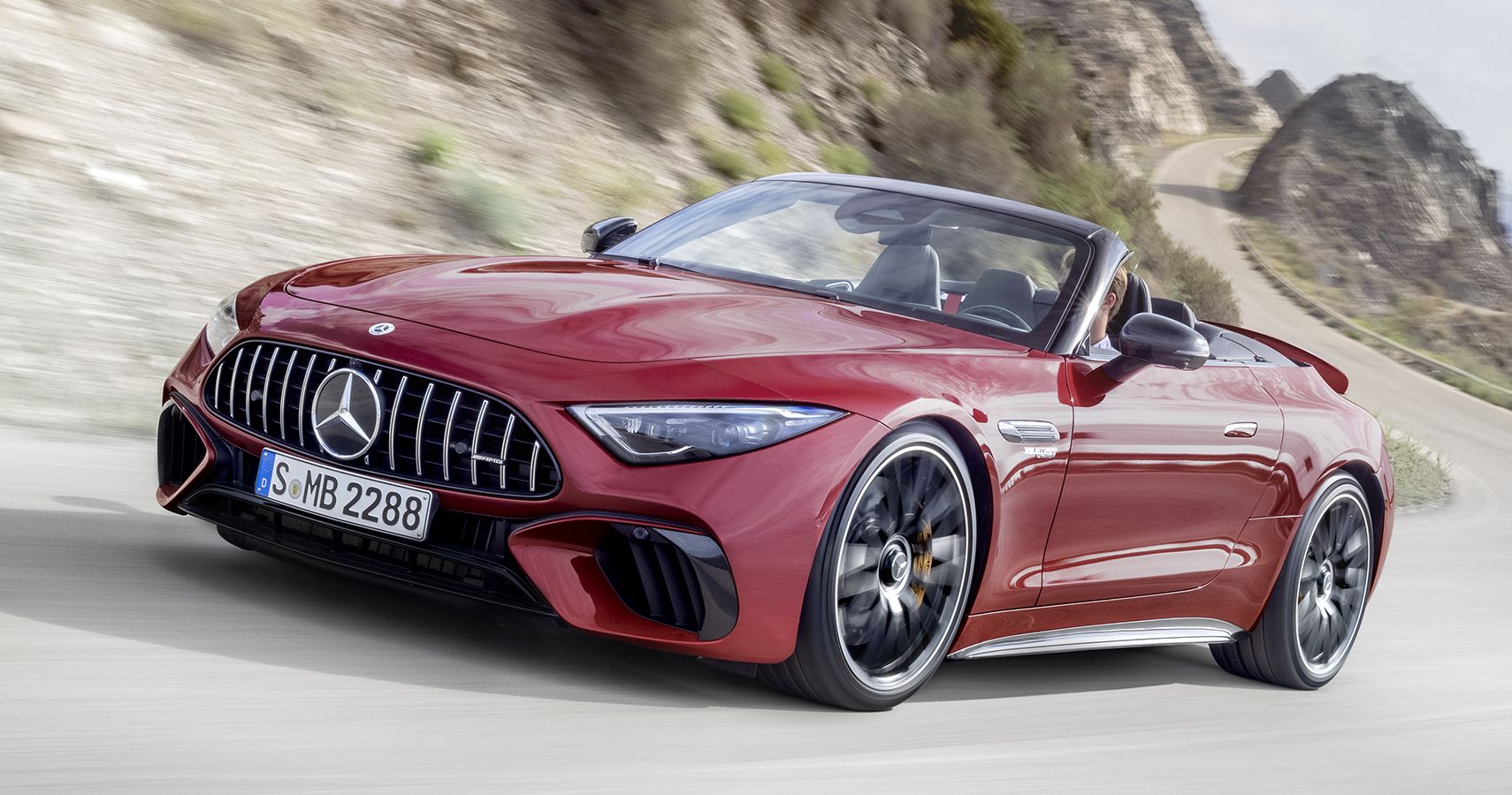 The Mercedes Amg Sl Is All About The Pure Roadster Experience