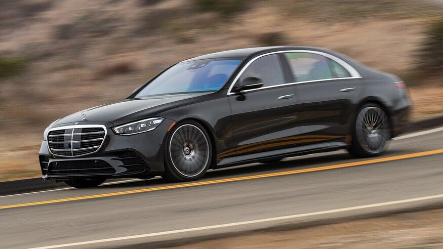 Mercedes-Benz S580 On The Move