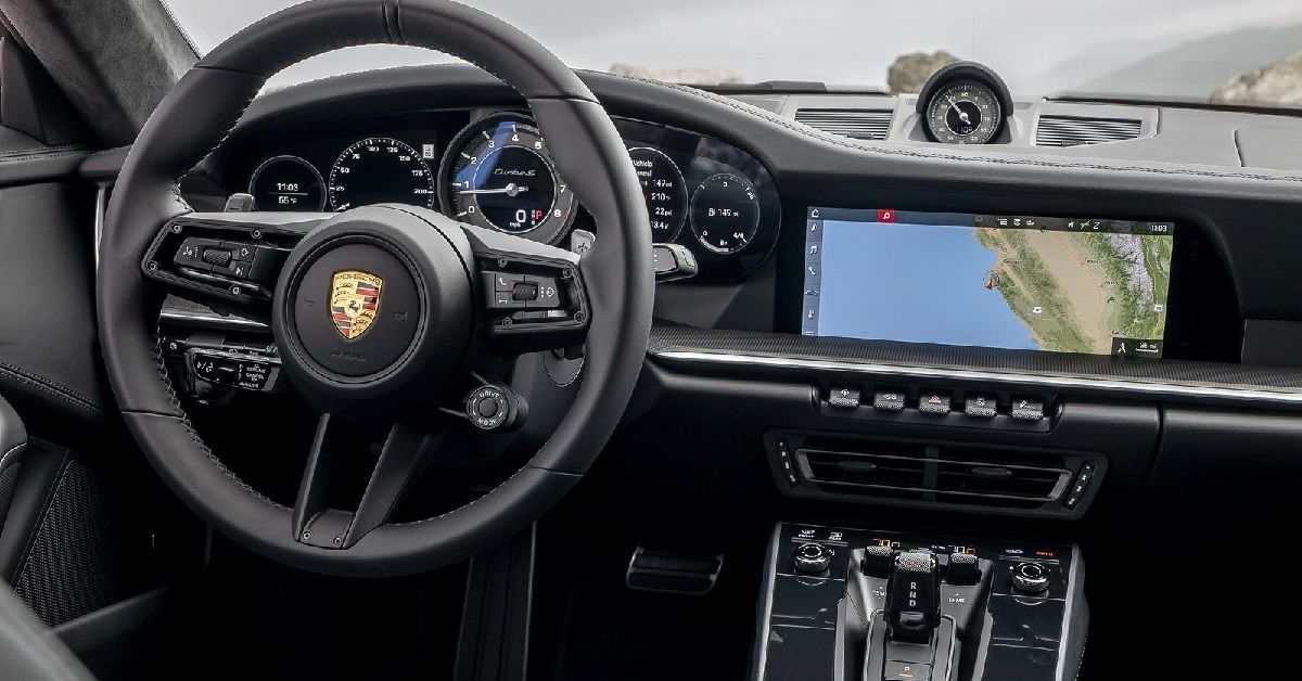 Porsche-911_Turbo_S-2021-interior