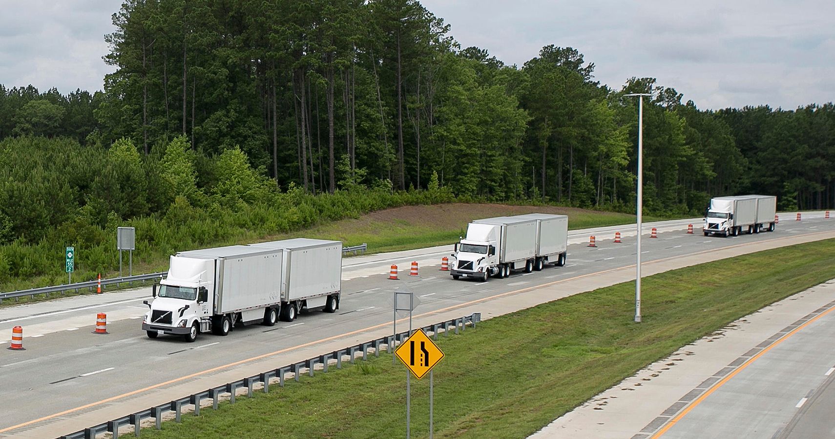 Semi-Truck Drivers Have To Follow The Seven-Second Gap Always