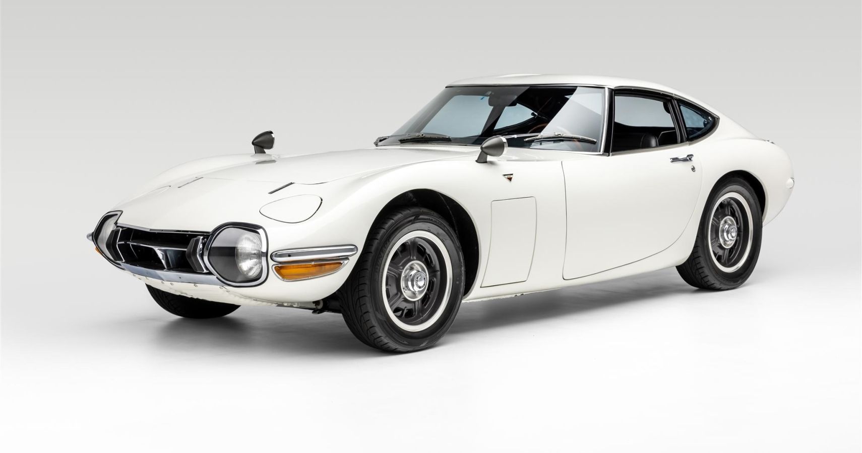 Toyota 2000GT Auction Featured Image