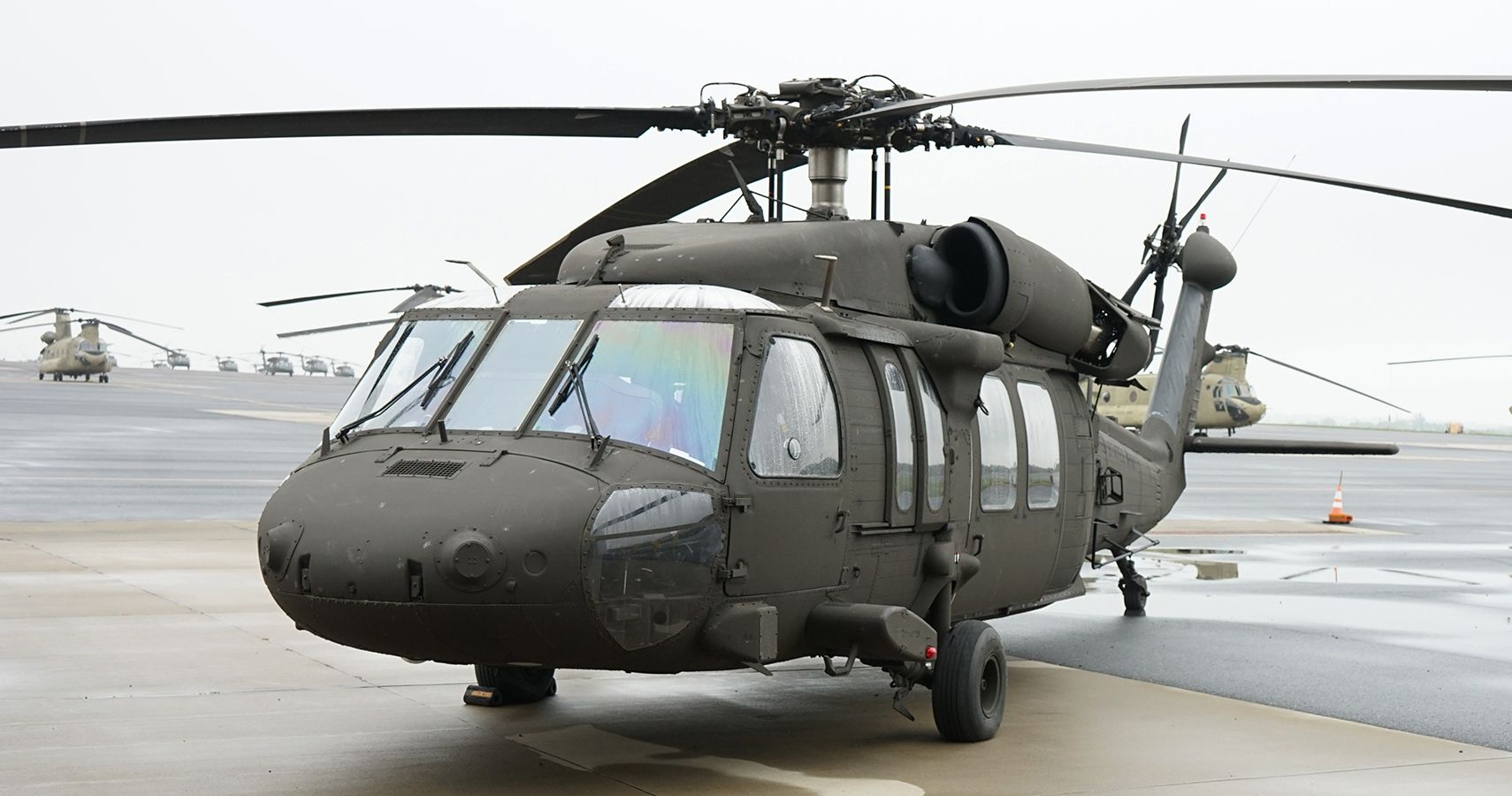 UH-60V ribbon cutting