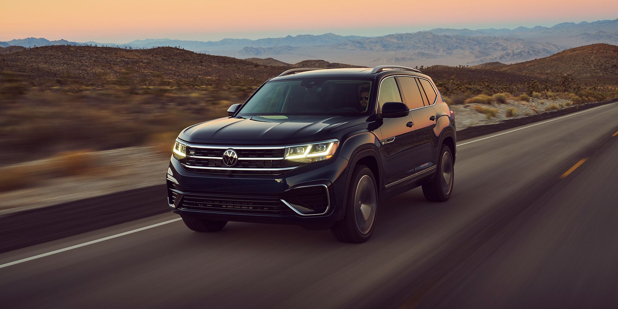 The front of the facelifted Atlas on the move