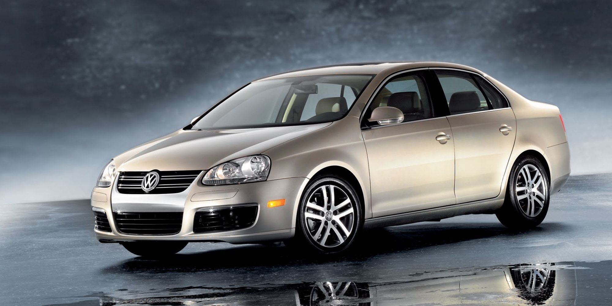 Front 3/4 view of the Jetta 2.5