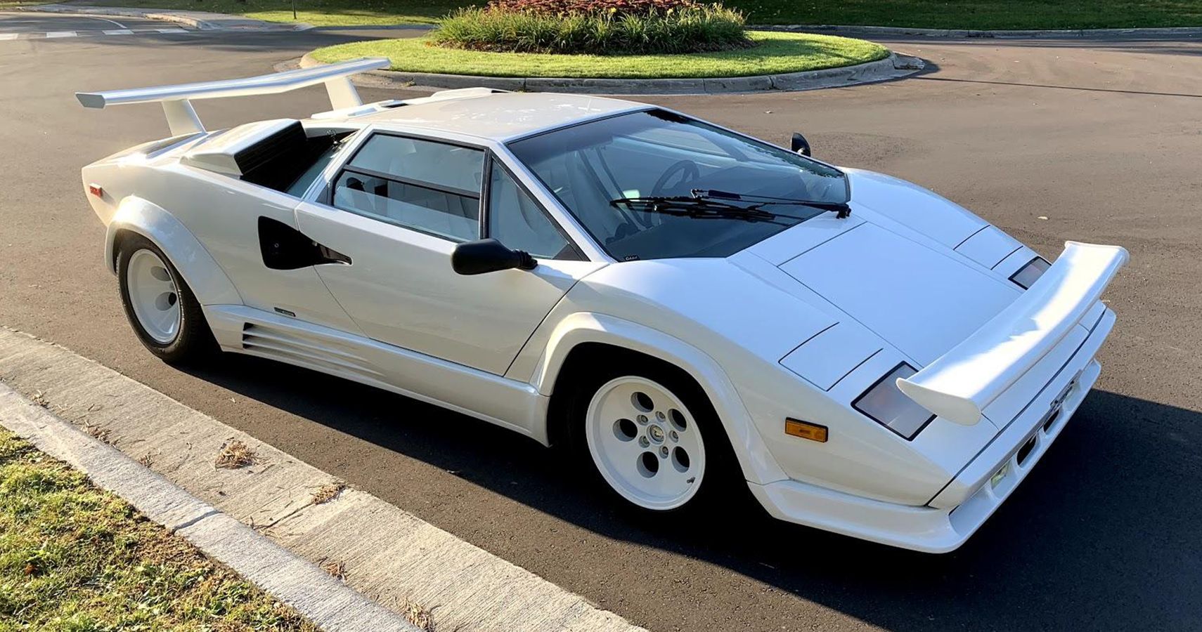 Be Your Own Wolf Of Wall Street WhiteOnWhite Lambo Countach Pops Up For Sale