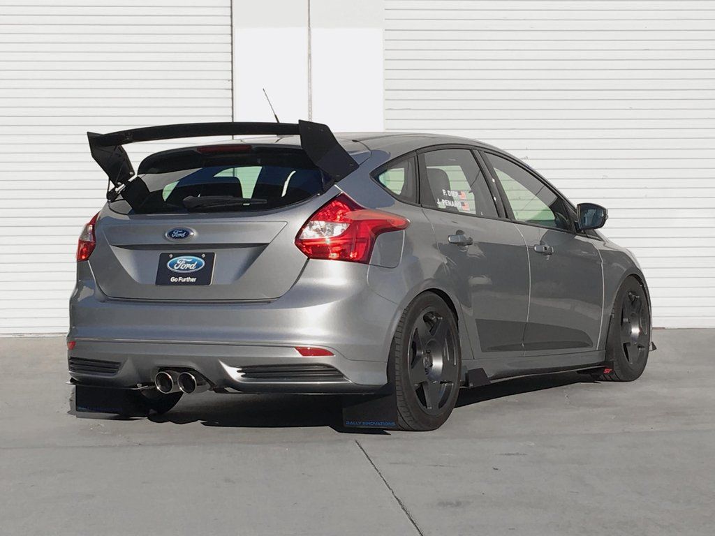 ford focus st wing