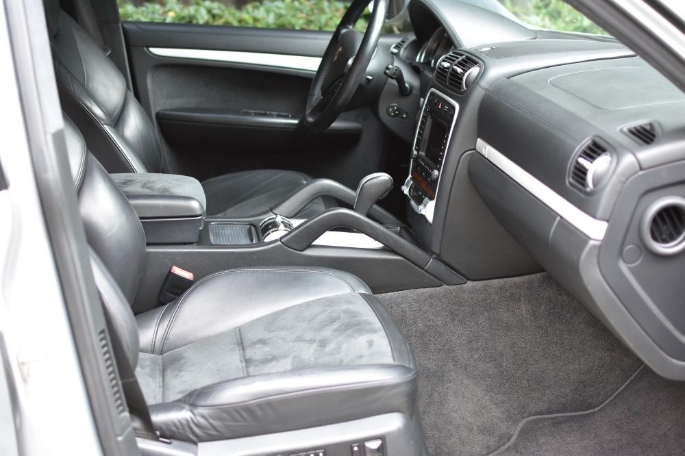 Auction Dilemma Porsche Cayenne GTS Vs Porsche Cayenne Turbo