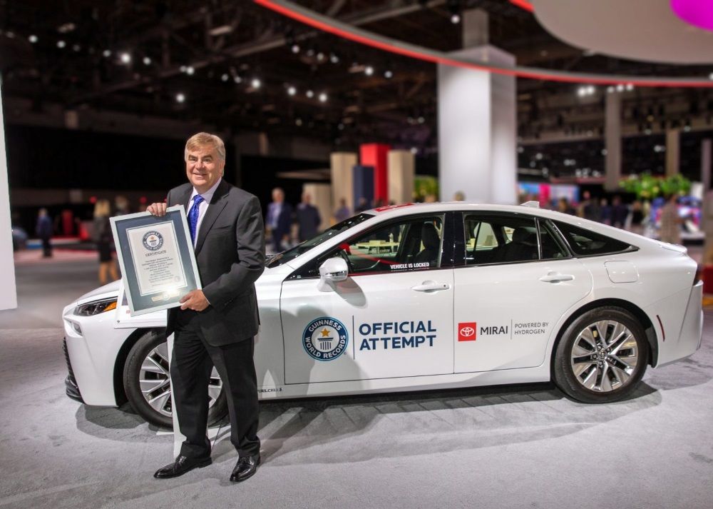 Toyota’s Hydrogen-Powered Mirai Sets Guinness Distance Record