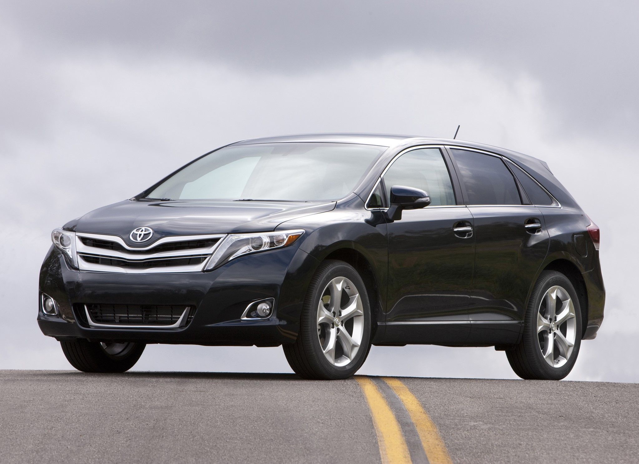 pictures_toyota_venza_2012_3
