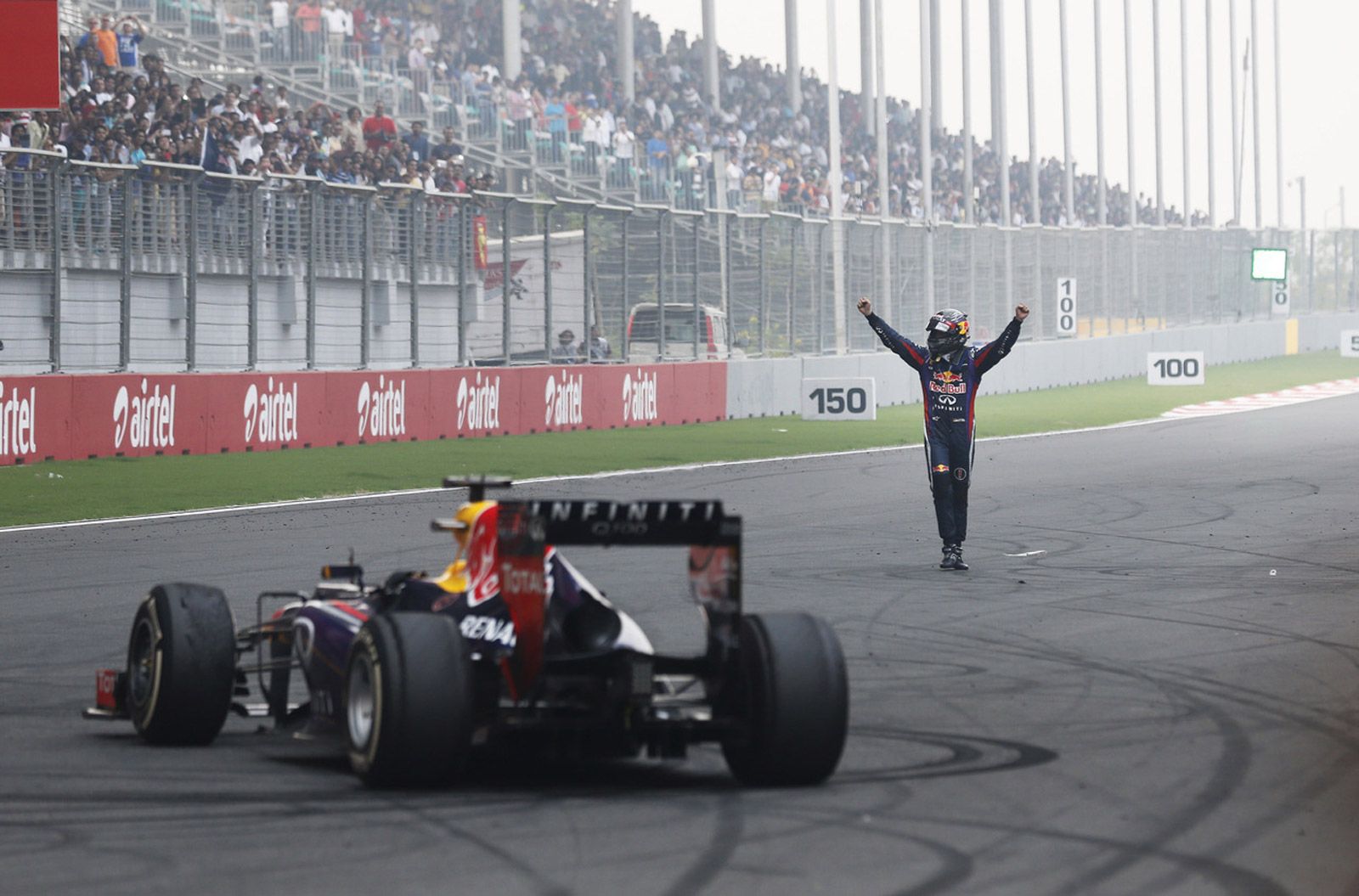 Sebastian Vettel Wins 2013 F1 World Title In India